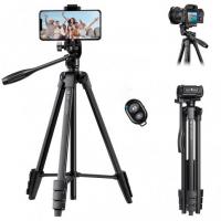 59,4''/1,5 m aluminium rejsetripod med Bluetooth-fjernbetjening og justerbar højde (17-60 tommer) – Letvægts (0,61 kg), 360° panorama, kompakt foldning (42 cm) – Ideel til B174A1 rejse og udendørs brug