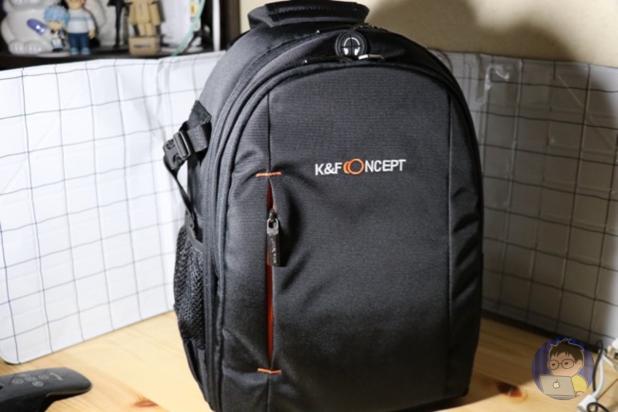 見た目小さい大容量のカメラ専用リュック