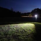 BORUiT - Induktionsstrålkastare XPE RJ-020 med rörelsesensor, uppladdningsbar LED-uppladdningsbar ficklampa, camping- eller jaktljus, 18650 lm