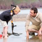 Lasten perustason metallinpaljastin, korkea herkkyys, LCD-näyttö ja äänimerkki, sopii aloittelijoille