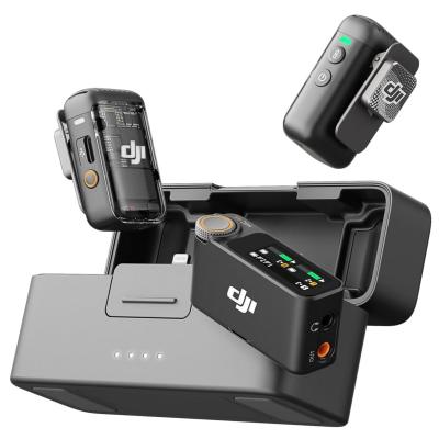 DJI Mic 2, Draadloze Lavalier Microfoon, Noise Cancelling, 48kHz 32-bit Float Interne Opname, 820 ft.(250m) Bereik, 18H batterij met oplaadcase, Microfoon voor Camera/Telefoon, Vlog, Streaming