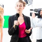 Mikrofonin kädessä pidettävä sauva