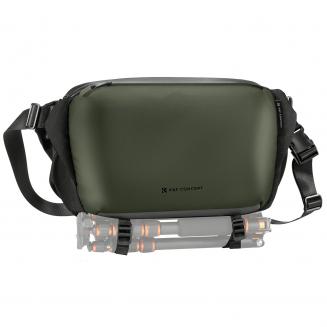 12L Alpha Camera Sling Bag Borsa a tracolla fotografica, compatibile con droni Canon / Nikon / Sony Camars / DJI Mavic - Sling Bag Urban Wander 01 Verde Scuro