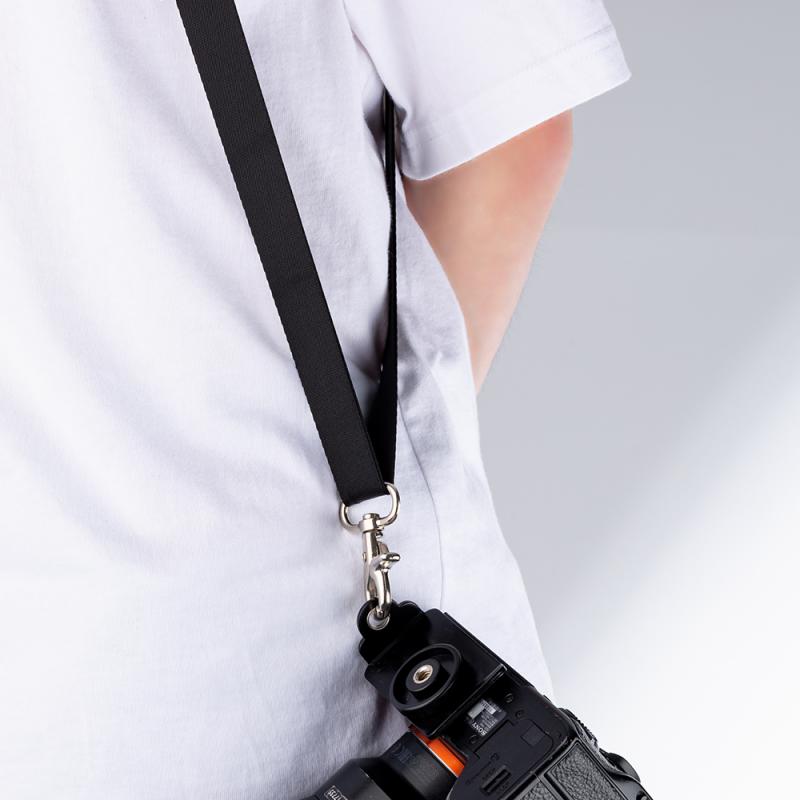 how to attach a camera strap 4