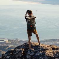 F64 カメラバッグ どこの国 ?