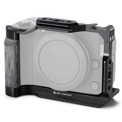 Gabbia completa per fotocamera Canon R50V, rig video leggero in alluminio con base a sgancio rapido Arca-Swiss e attacco a slitta.